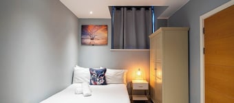 Spacious Ensuite 2-Bedroom Flat in Kelham Island