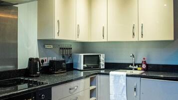 Fridge, microwave, oven, toaster