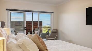 4 dormitorios, escritorio, tabla de planchar con plancha y wifi