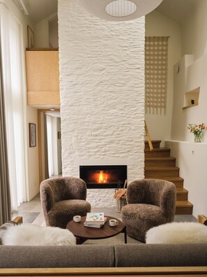 Lägenhet Superior - uteplats - utsikt mot innergården | Vardagsrum