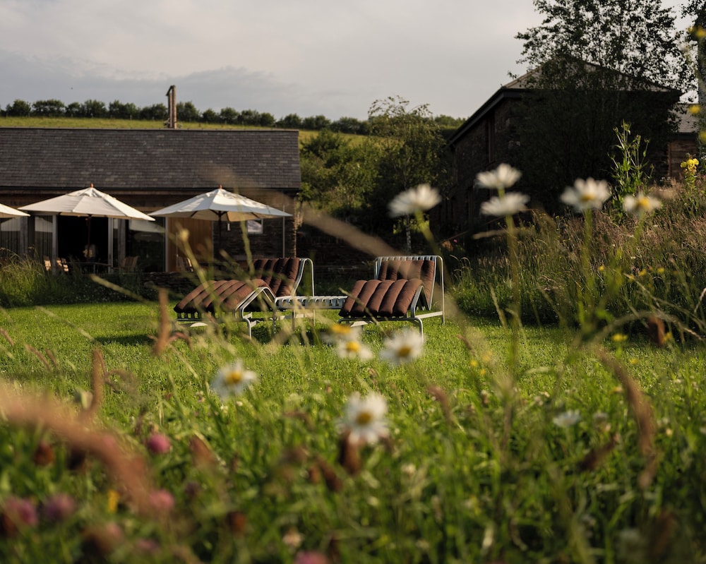 Fowlescombe Farm by null