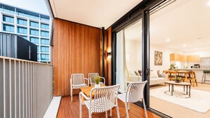 Dining - CBD 2BR | Opposite One NZ Stadium | Laundry (Christchurch)