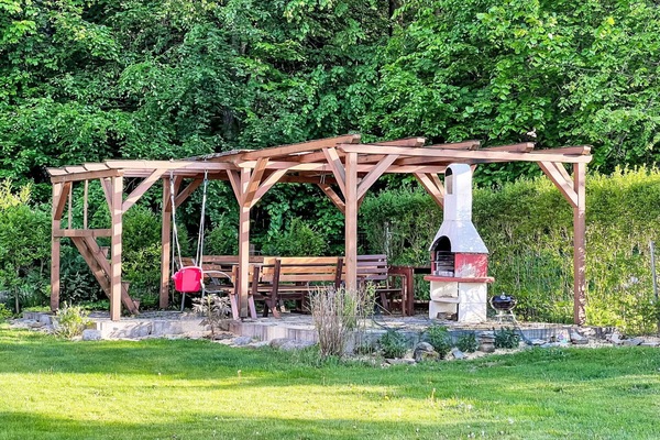 Jardin, Arbuste, Brique, Couverture De Sol, Mobilier De Jardin, Pelouse, Arrière-Cour, Aménagement Paysager, Dalle