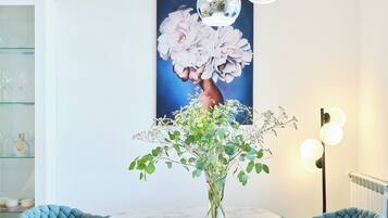Appartement (3 Bedrooms) | Dineren in de kamer