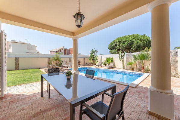 Pool - Villa Castelo | 4 Bedrooms | Castelo Beach | Galé (Albufeira)
