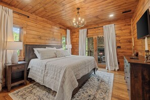 3 bedrooms, desk, free WiFi, bed sheets - Views for Miles Brand New 3BR 2 and 1/2 Bath, Hot Tub, Pool Table, Outdoor FP (Townsend)