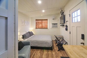 1 bedroom, free WiFi