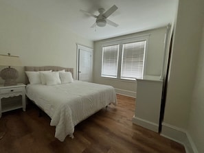 4 bedrooms, iron/ironing board, free WiFi