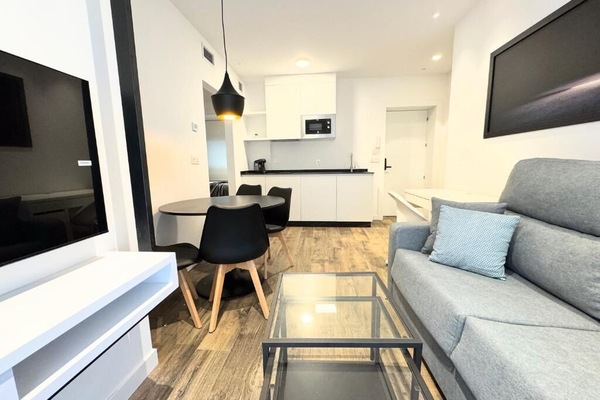 Deluxe Apartment, Balcony, City View | Private kitchen | Mini-fridge, microwave, stovetop, coffee/tea maker