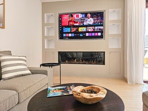 Televisión, chimenea