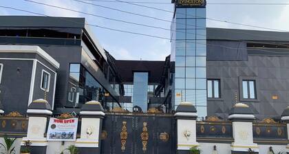 Livingstone Luxury Apartment