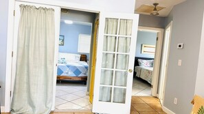 3 bedrooms, desk, iron/ironing board, WiFi