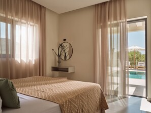 3 bedrooms, in-room safe, iron/ironing board, travel crib - Olithera Villa, Private Pool & 1acre Green Land (Zakynthos)