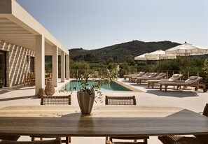 Outdoor dining - Olithera Villa, Private Pool & 1acre Green Land (Zakynthos)