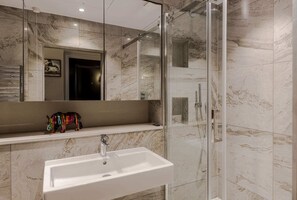 Apartment | 1 bedroom, Internet