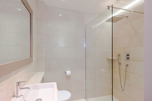 Apartment | 1 bedroom, Internet