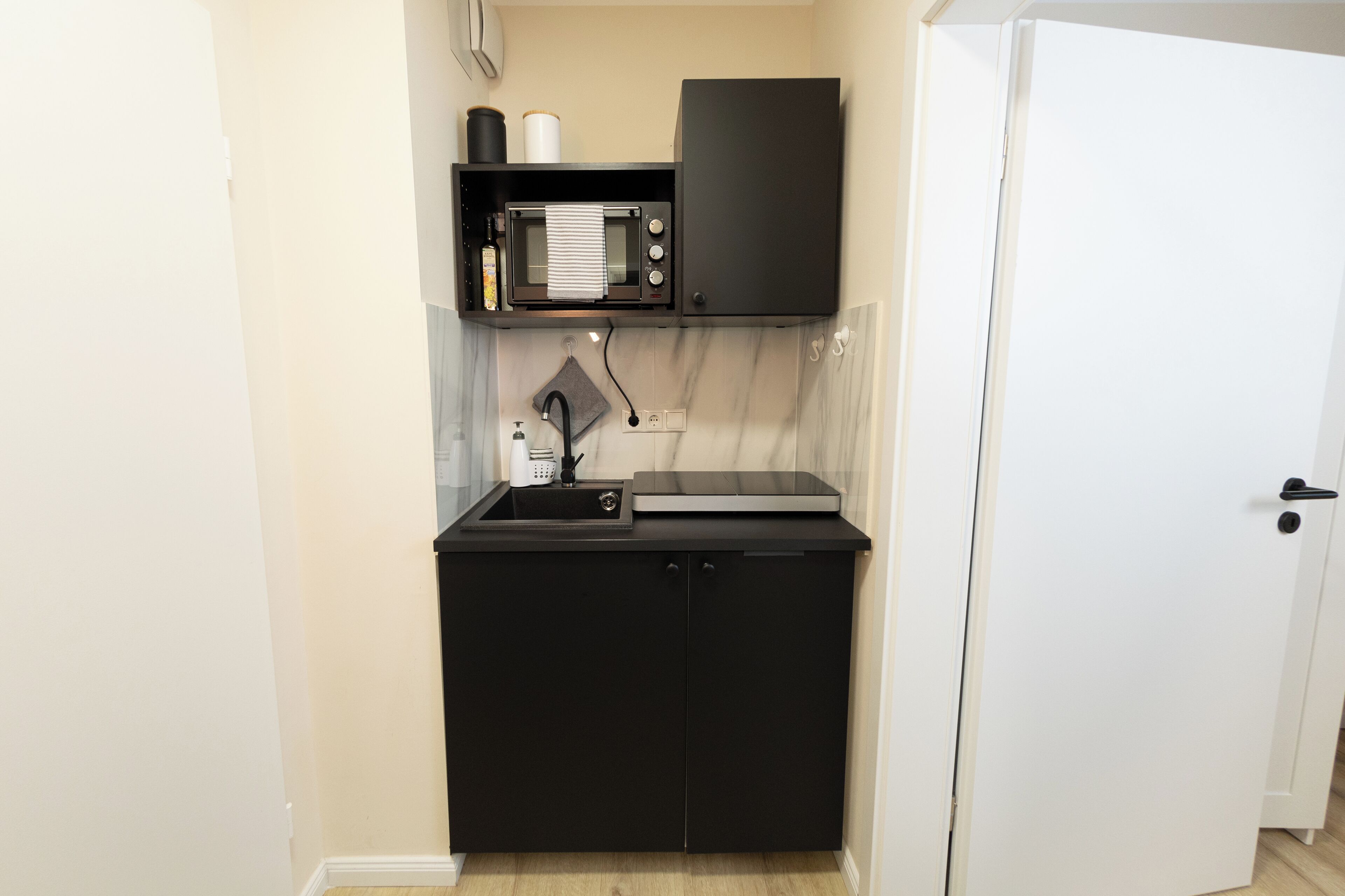 Ofen, Herdplatte, Geschirrspüler