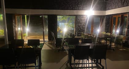 The Paradise Retreat