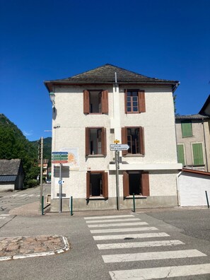 Façana frontal de l'allotjament