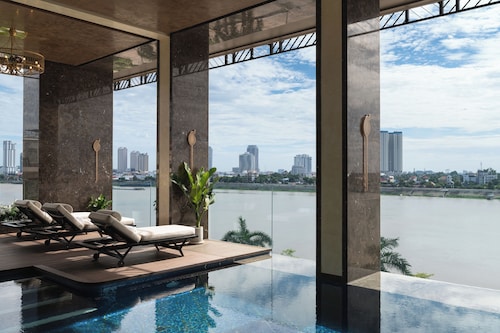 Soma Hotel Riverside