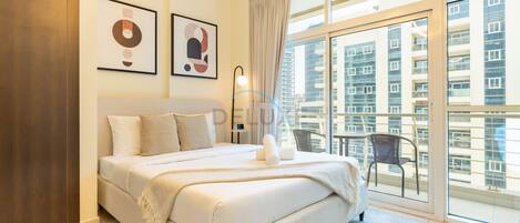 Coffres-forts dans les chambres, fer et planche à repasser