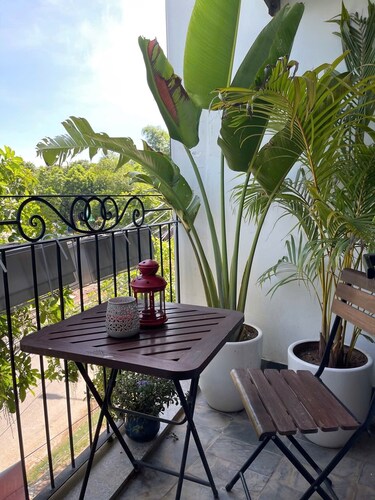 Charming bed & breakfast in delightful Hà Nội with AC, WiFi