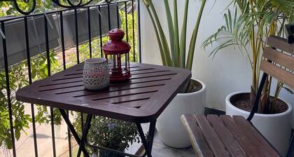 Charming bed & breakfast in delightful Hà Nội with AC, WiFi