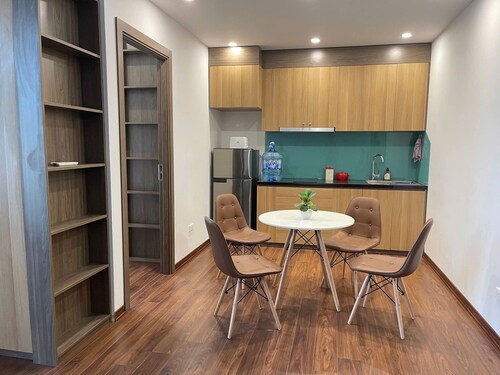 Charming bed & breakfast in delightful Hà Nội with AC, WiFi