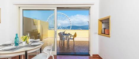 스탠다드 펜트하우스, 침실 여러 개 (Una Finestra Sul Porto) | 다이닝