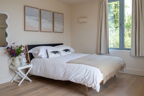 4 habitaciones, tabla de planchar con plancha y wifi gratis 