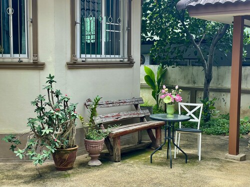 4-Bedroom House in Lovely Chiang Mai with AC and WiFi