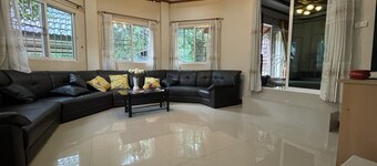 4-Bedroom House in Lovely Chiang Mai with AC and WiFi