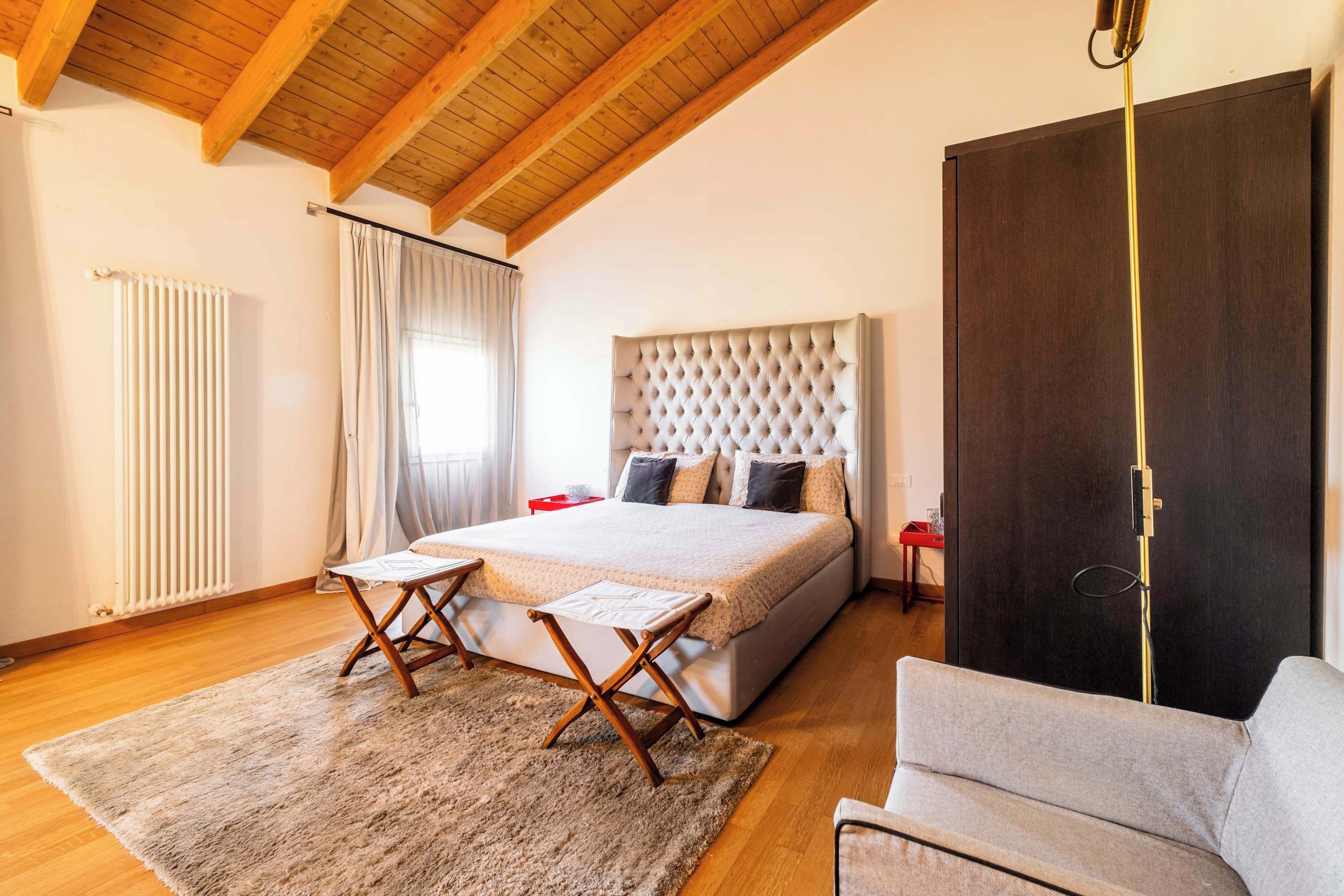 3 室のベッドルーム、アイロン / アイロン台、WiFi、ベッドシーツ