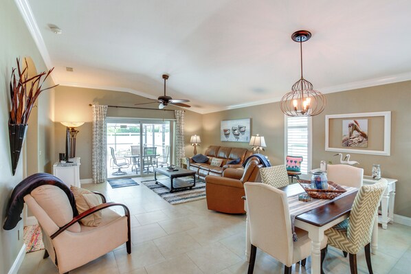 House (3 Bedrooms) | Interior