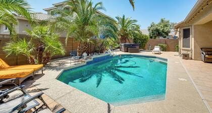3 Mi to Harrah's Ak-chin Casino: Poolside Oasis!
