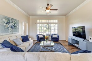 House (2 Bedrooms) | Front of property