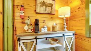 Apartment (0 Bedroom) | Interior