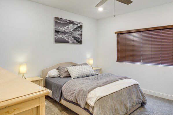 House (2 Bedrooms) | Interior