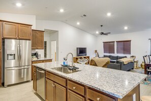 House (2 Bedrooms) | Interior