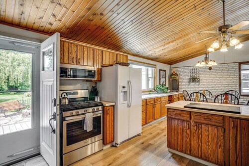 7 Mi to Eldorado Marsh: Family Home w/ Pool