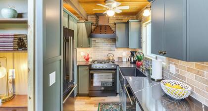 The Storybook Cottage: Every Stay Tells a Story!