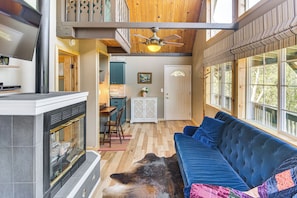 House (2 Bedrooms) | Interior