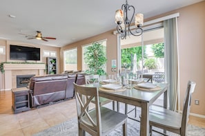 House (4 Bedrooms) | Interior