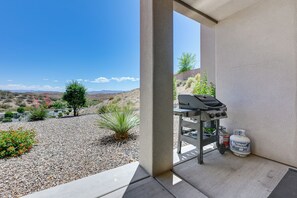 Apartment (4 Bedrooms) | Interior - 7 Mi to Snow Canyon: Townhome w/ Arcade Games! (St. George)