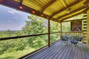 Interior - Snowmobile & Hike! Mindoro 'pettinger' Getaway (Mindoro)