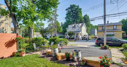 Walkable Neighborhood: Updated Morton Home!