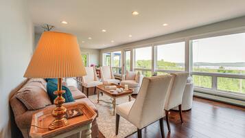 Rumah (4 Bedrooms) | Interior
