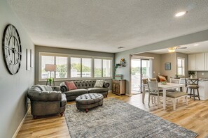 Apartment (2 Bedrooms) | Interior - Pool Access & Lake Views: Osage Beach Family Gem (Osage Beach)