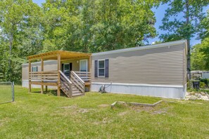 House (3 Bedrooms) | Interior - 2 Mi to Ocean Isle Beach: Family Home w/ Deck! (Ocean Isle Beach)