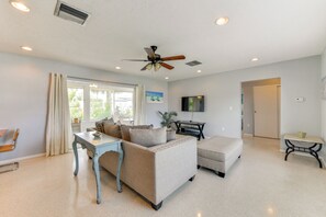 Casa (2 Bedrooms) | Interior